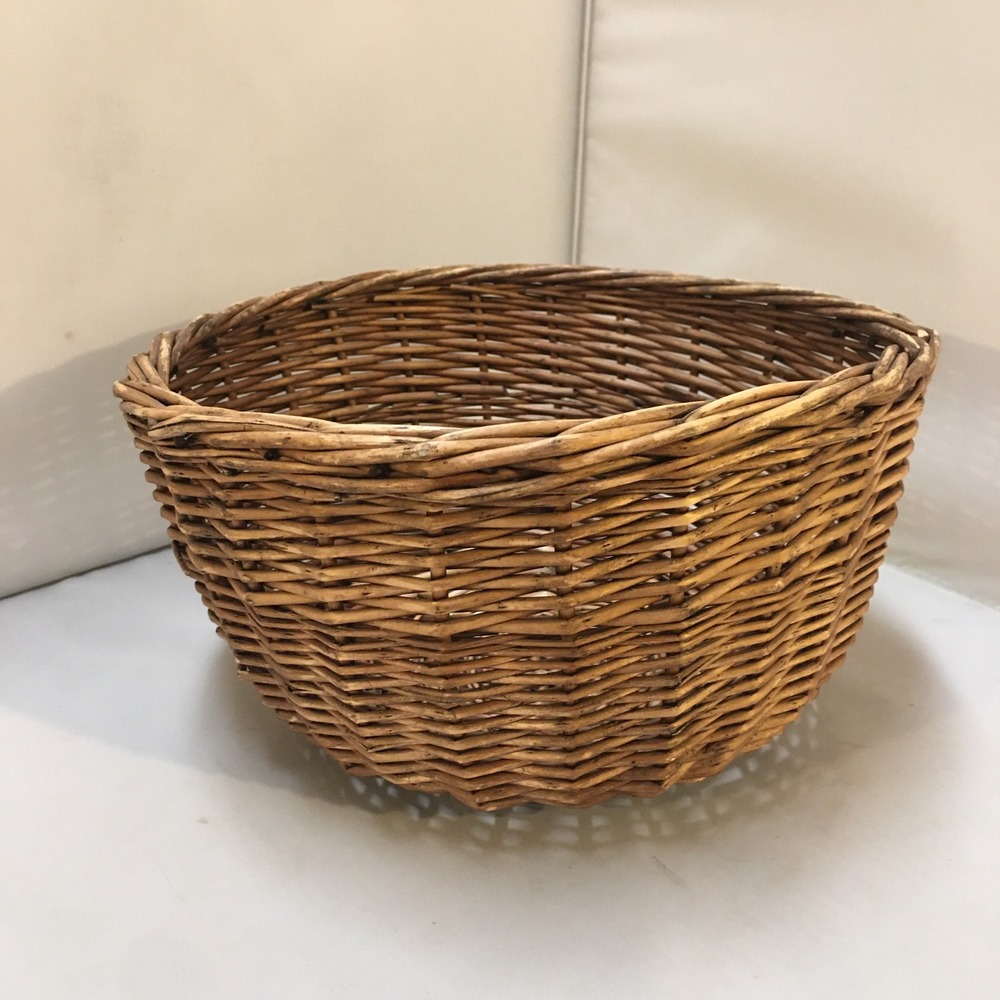 Wicker Round Storage Basket Unisex OS Brown Woven Farmhouse Decor Rustic Bowl